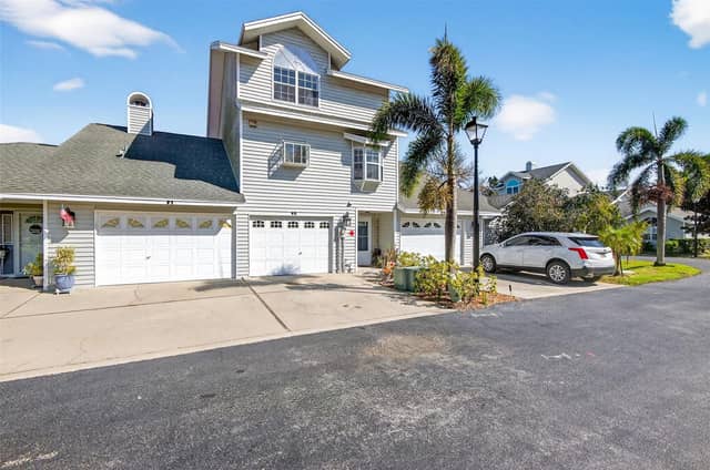 11722 CURRIE LN #F2 photo