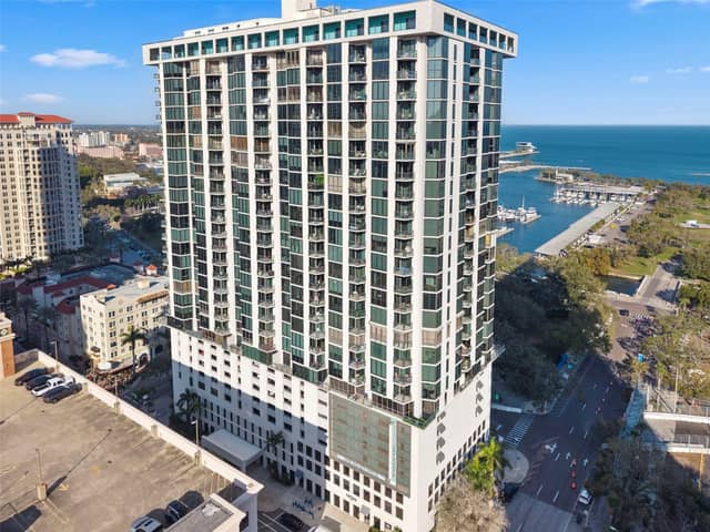 1 BEACH DR SE #1109 photo