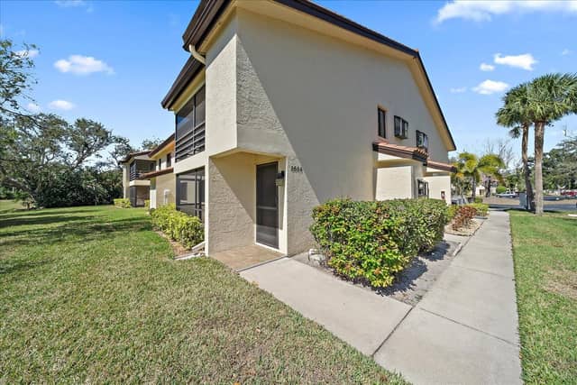 5654 GARDENS DR photo