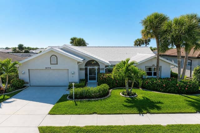 1679 VALLEY DR photo
