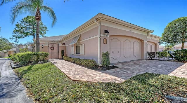 5521 CHANTECLAIRE #21 photo