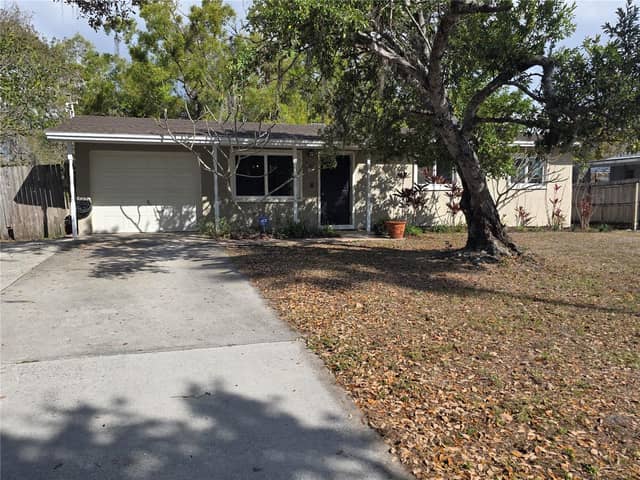 1015 RHODES AVE photo