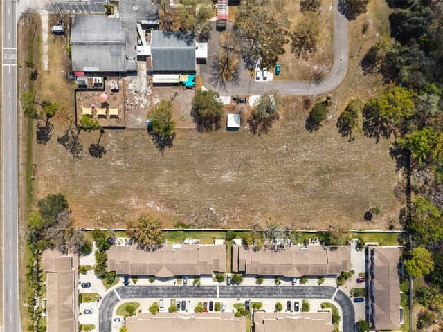 9530 STARKEY RD photo