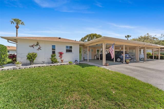 5061 LIVE OAK CIRCLE photo