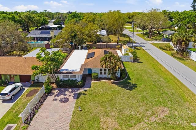 1097 WILLIS AVE photo