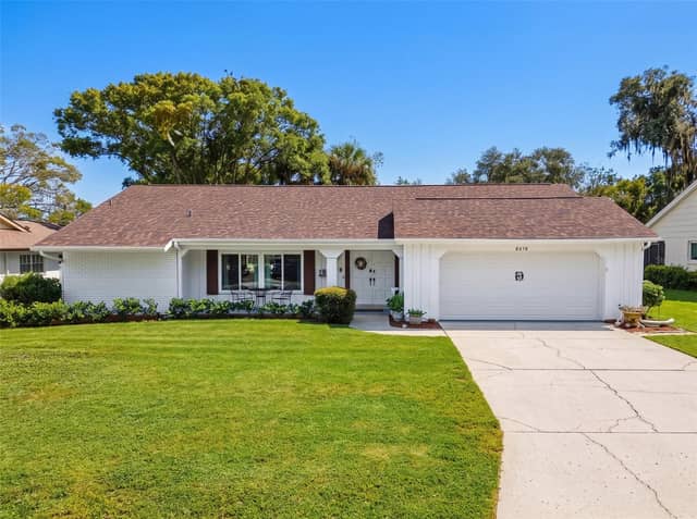8210 VALLEY STREAM LN photo