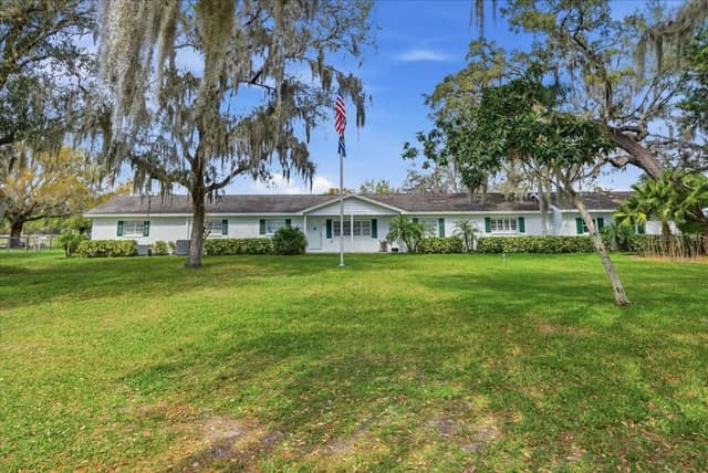9449 ROBERTS RD photo