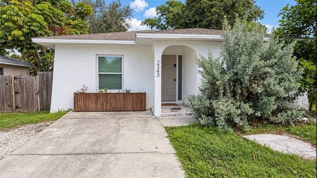 2343 EUGENE ST photo