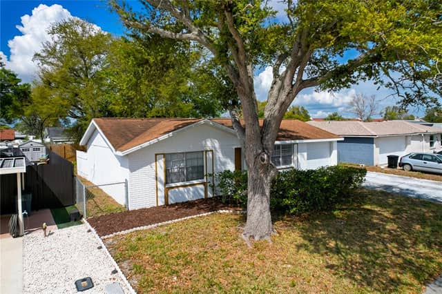 9741 LAMANTIN DR photo