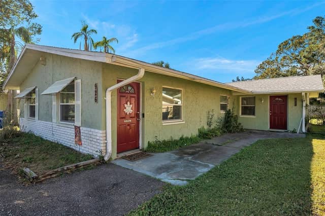 926 LAKE PALMS DR photo