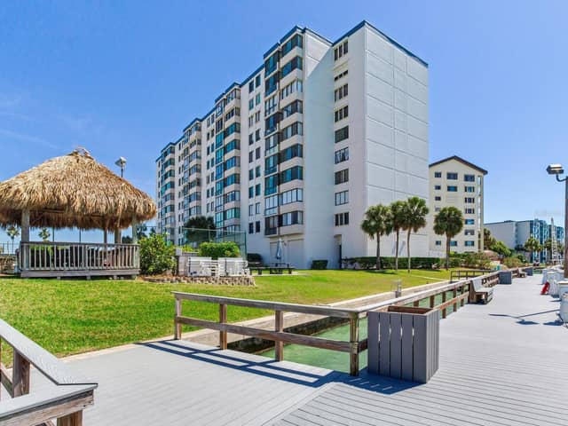 660 ISLAND WAY #202 photo