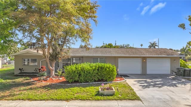 1521 BANYAN DR. photo