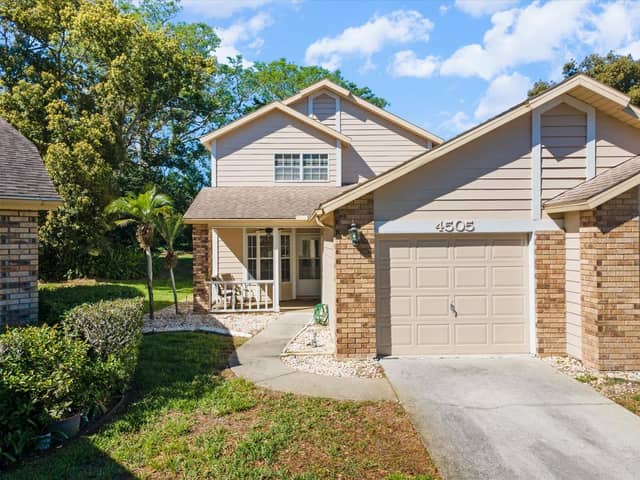 4505 GLEN HOLLOW photo