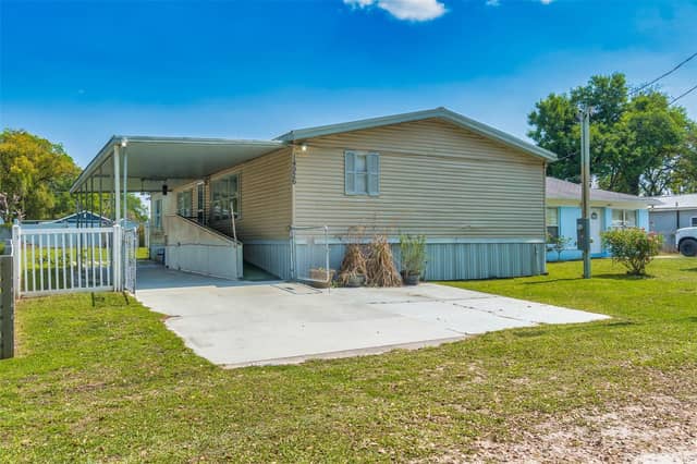 14926 DOUGLAS ST photo
