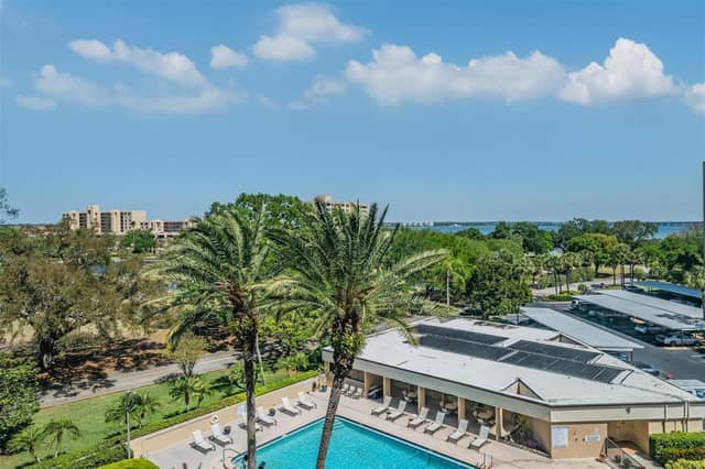 2621 COVE CAY DR #606 photo