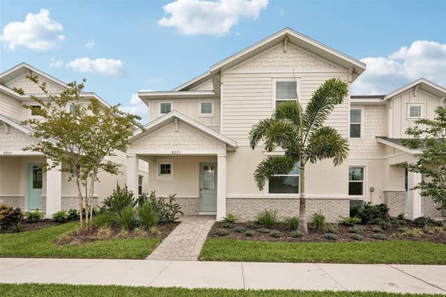 8221 SEAFLOWER PKWY photo