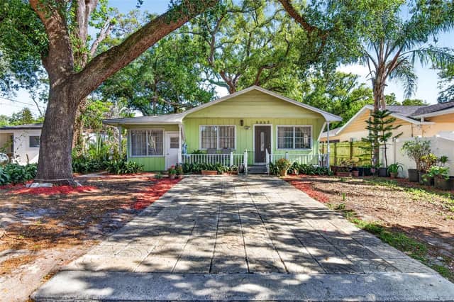 1417 W YUKON ST photo