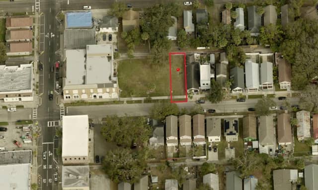 2131 W SPRUCE ST photo