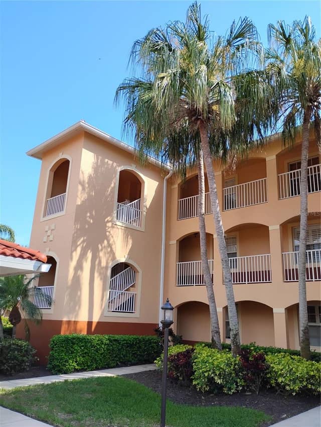1761 AUBURN LAKES DR #11 photo