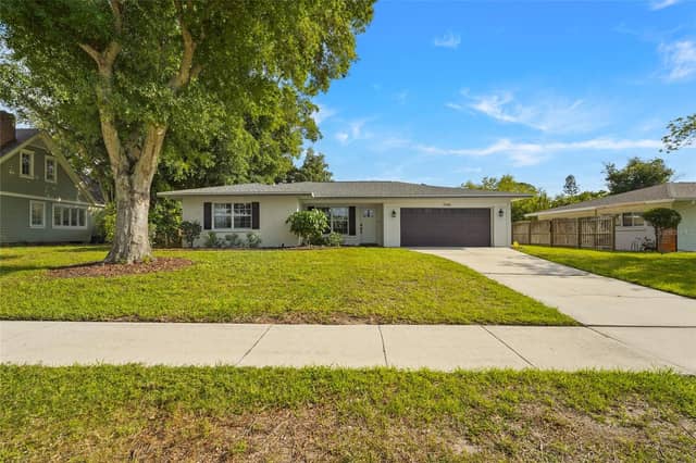 7746 WESTMORELAND DR photo