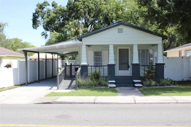 1106 E DR MARTIN LUTHER KING JR BLVD photo