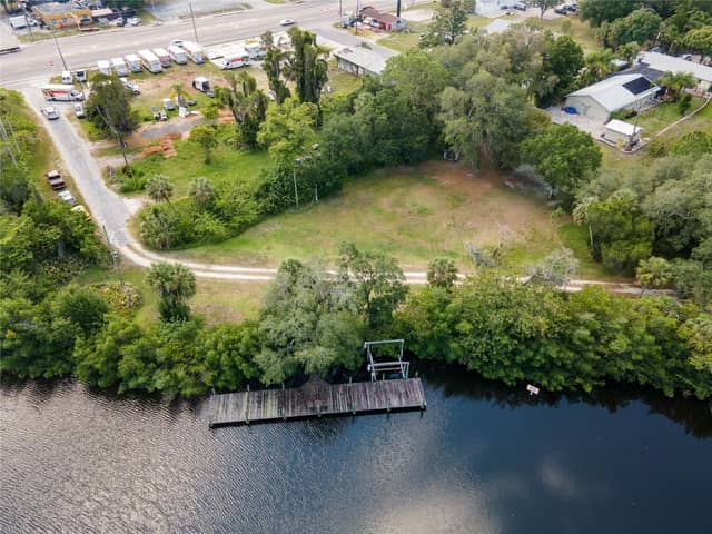 102 DICKMAN DR SW photo