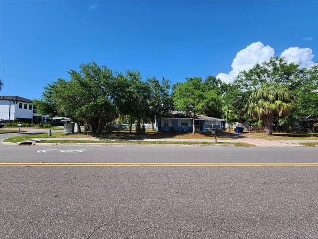 4423 W EUCLID AVE photo