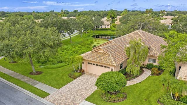 7198 DEL LAGO DR photo