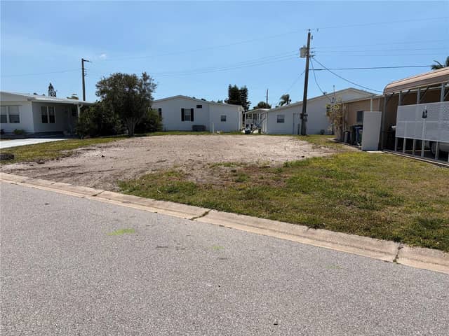 4913 OAKLAND HILLS AVE photo