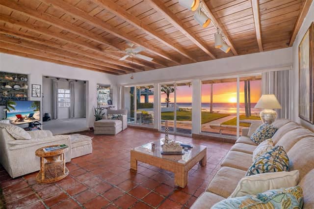 18206 SUNSET BLVD photo