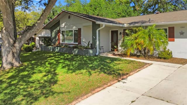 10616 SPRINGWOOD DR photo