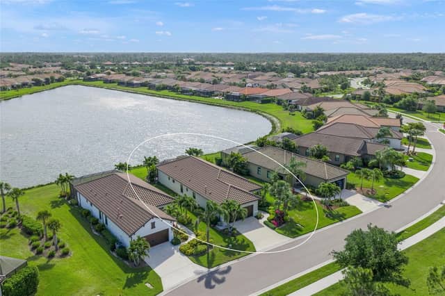 215 CASSANO DR photo