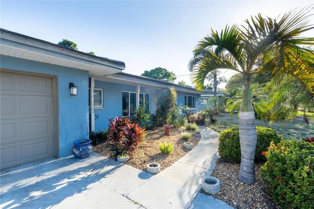 33 SOUTHWIND DR photo