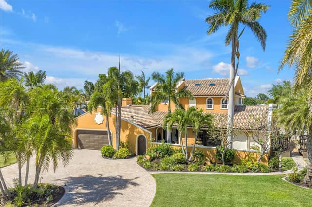 3945 POINSETTIA DR photo