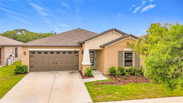 4449 ETERNAL PRINCE DR photo