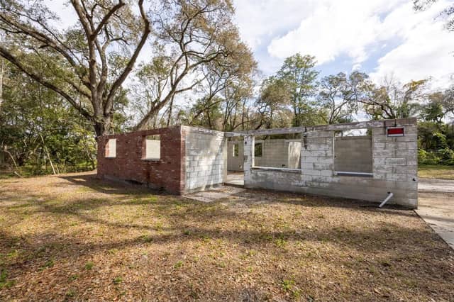 5515 N FALKENBURG RD photo