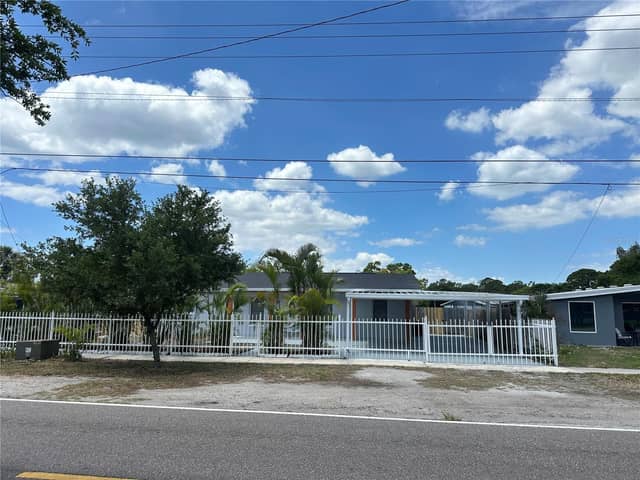 6405 S MANHATTAN AVE photo