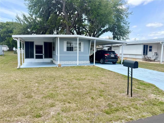 4513 AUTUMN PALM DR photo