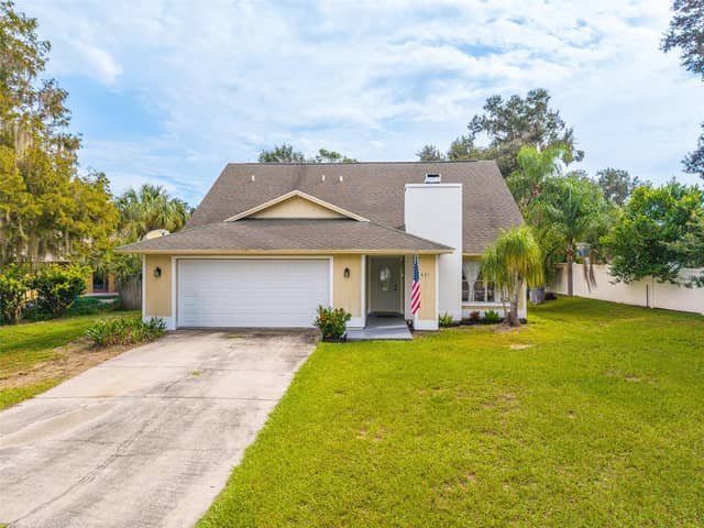 631 STONE DR photo