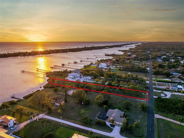 BAYSHORE DR photo