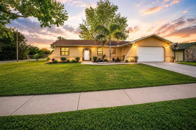 3011 SHADOW OAKS DR photo