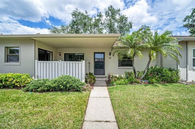 120 EVELYN CT photo