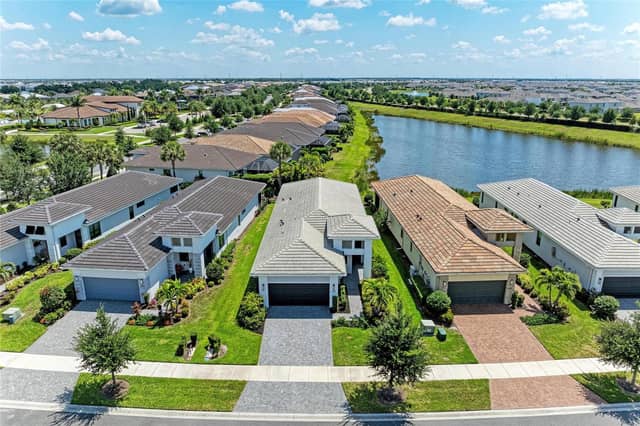 5290 BARNETT CIR photo