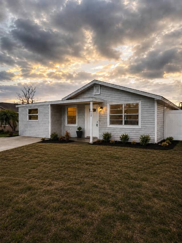4112 MESA DR photo