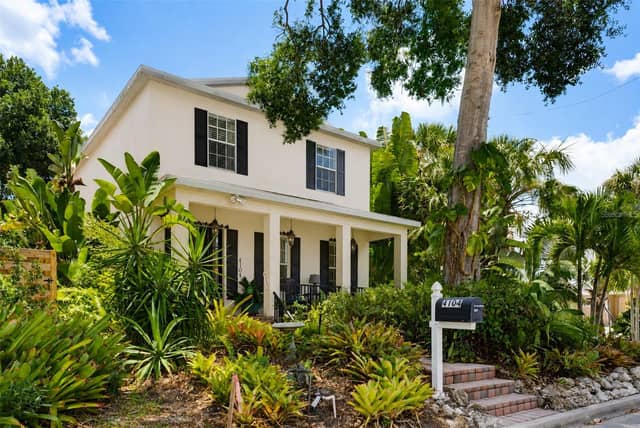4104 SARASOTA AVE photo