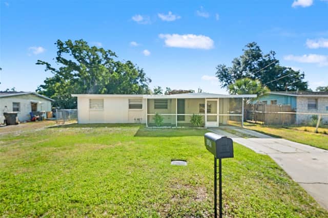 4914 S 82ND ST photo