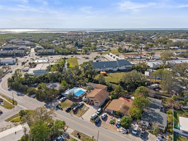 4704 TOWN N COUNTRY BLVD photo