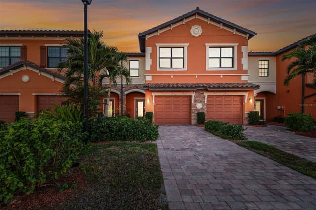 20252 LAGENTE CIR photo
