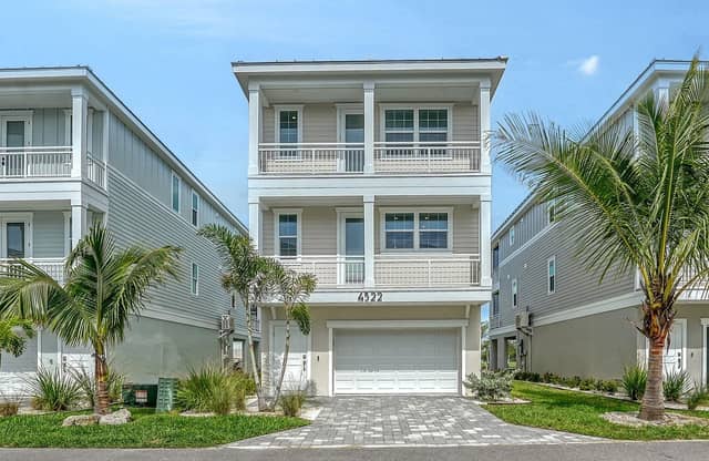 4220 MARINA VIEW WAY photo