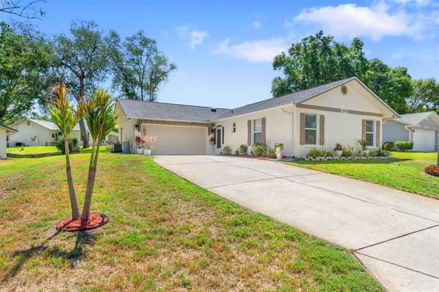 10520 SPRINGWOOD DR photo
